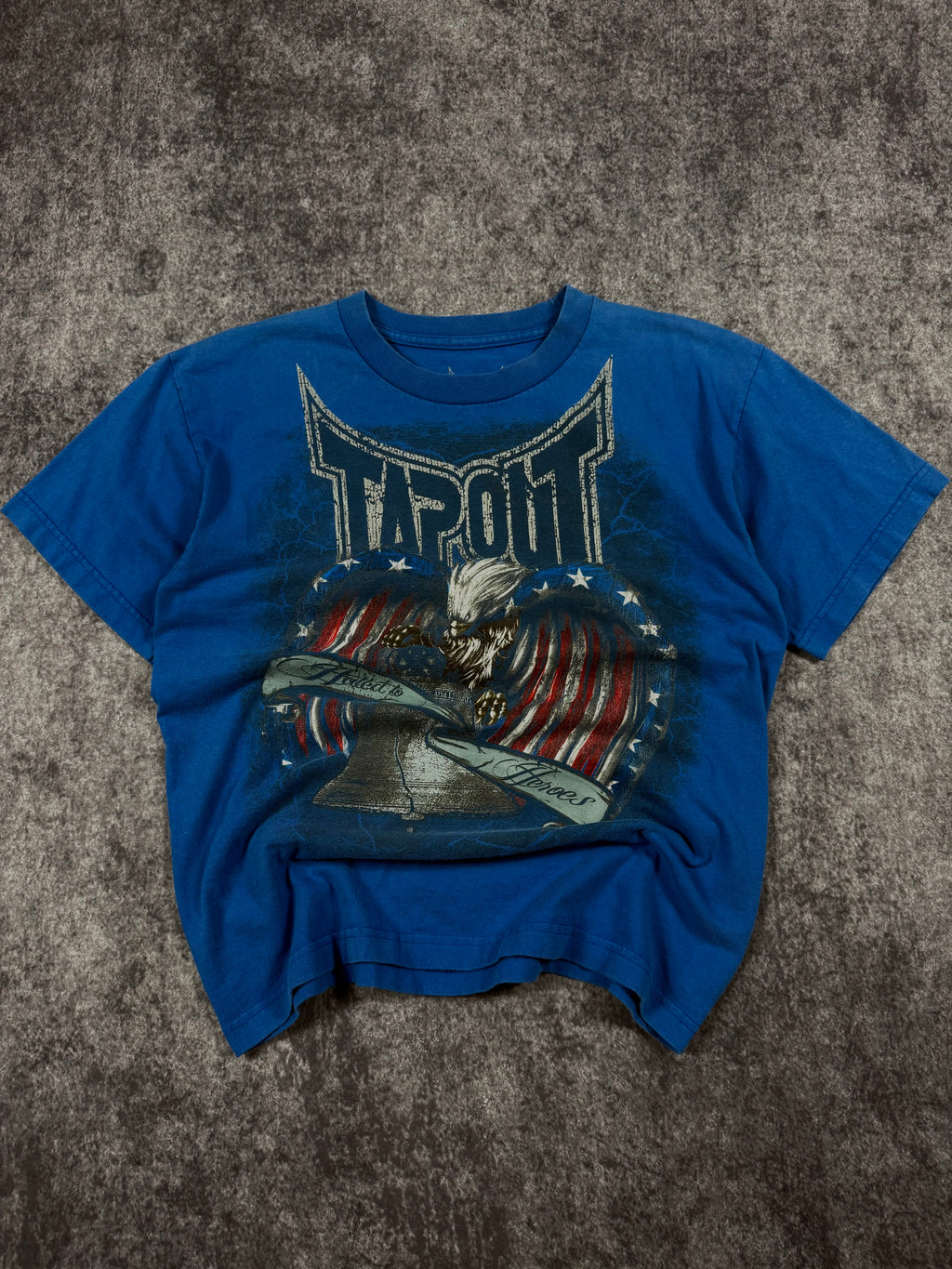 2000s tapout shirt (M)
