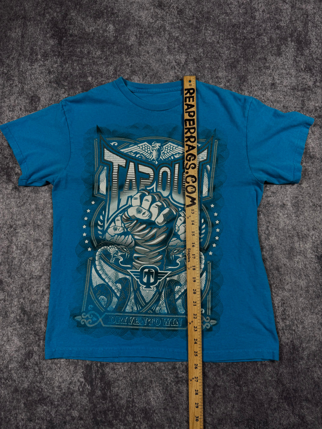 2000s tapout shirt (S)