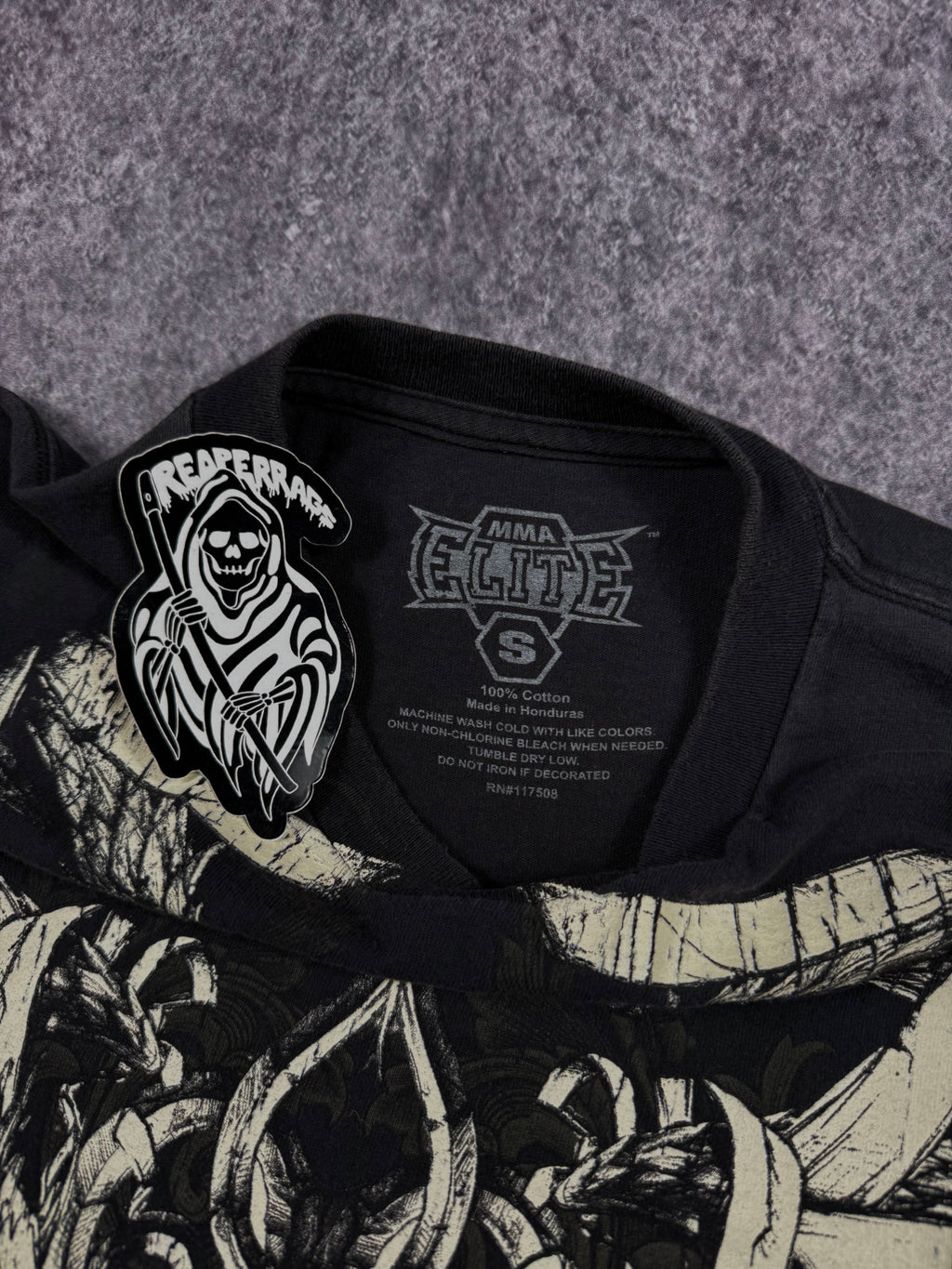 (rare) 2000s mma elite shirt (S)