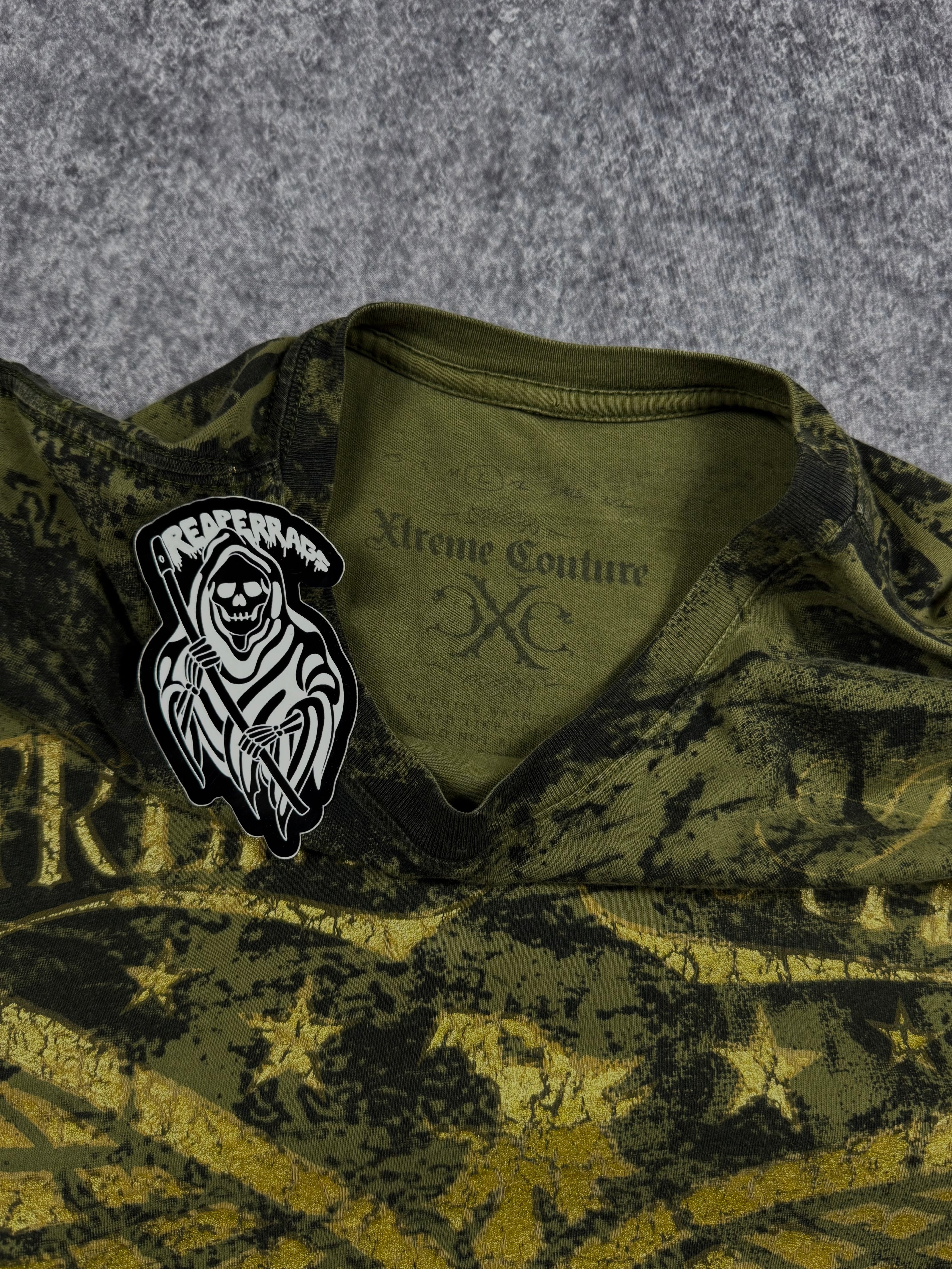 2000s xtreme couture shirt (L)
