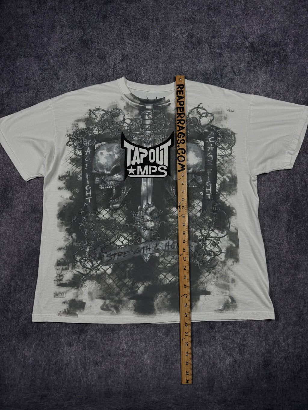 (rare) 2000s tapout shirt (XXL)
