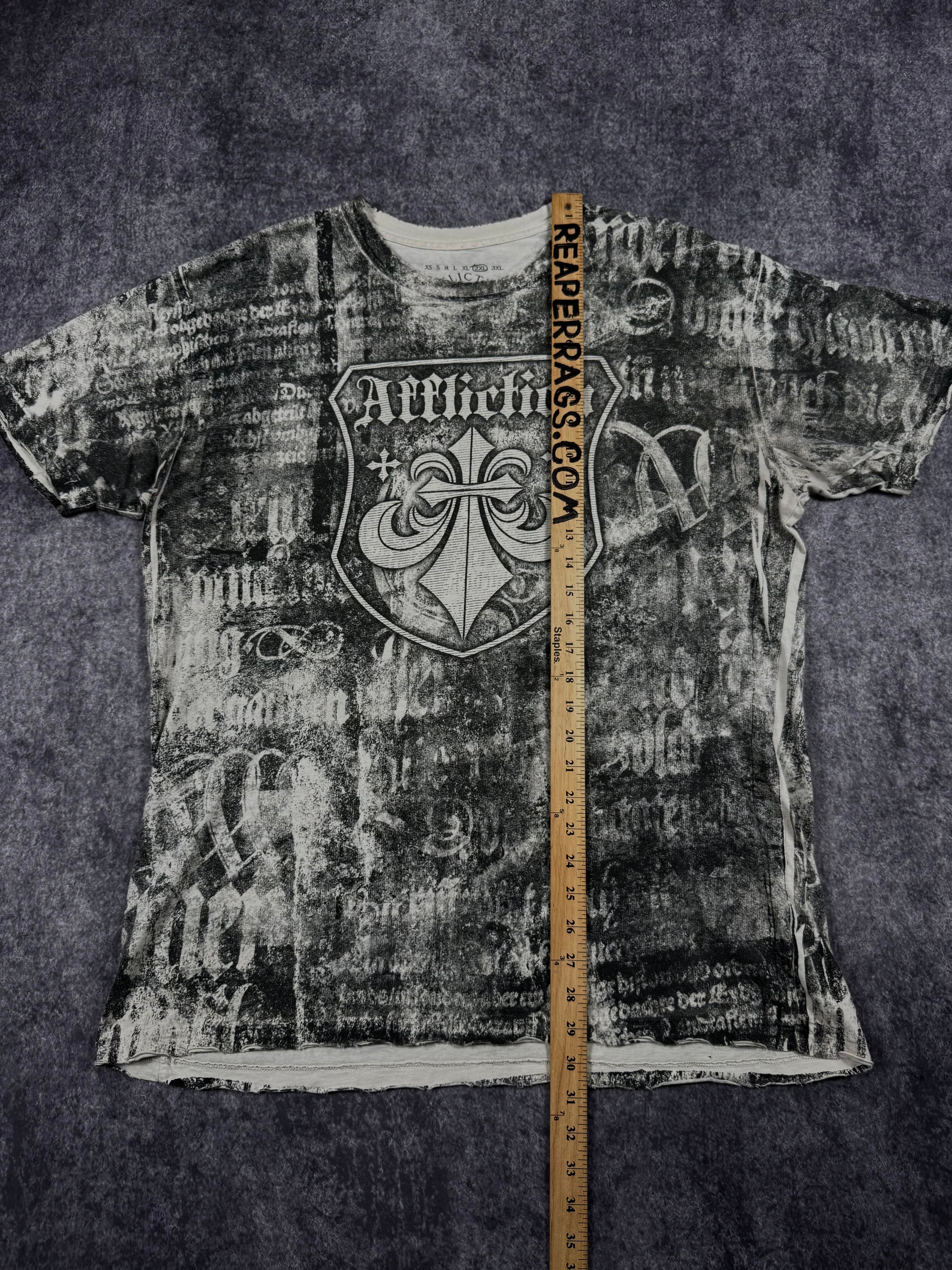 (rare) 2000s affliction shirt (XL)