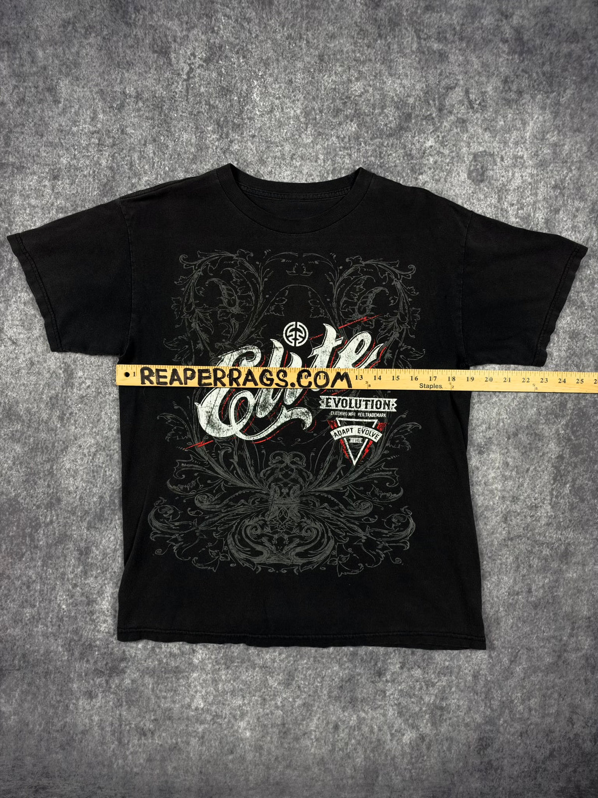 (RARE) 2000s MMA ELITE SHIRT (S)
