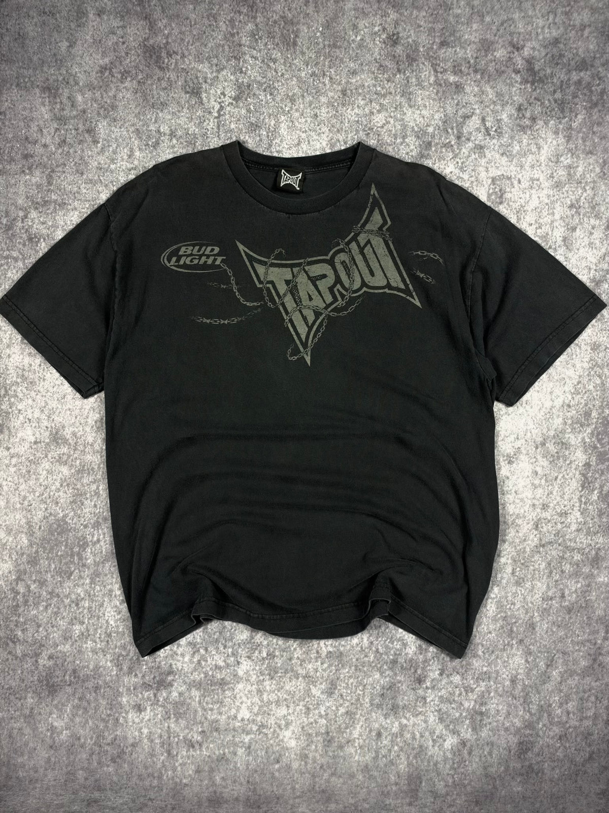 (GRAIL) 2000s TAPOUT x BUDLIGHT SHIRT (L)