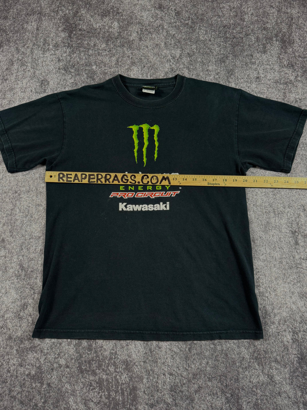 (rare) 2000s monster energy shirt (M)