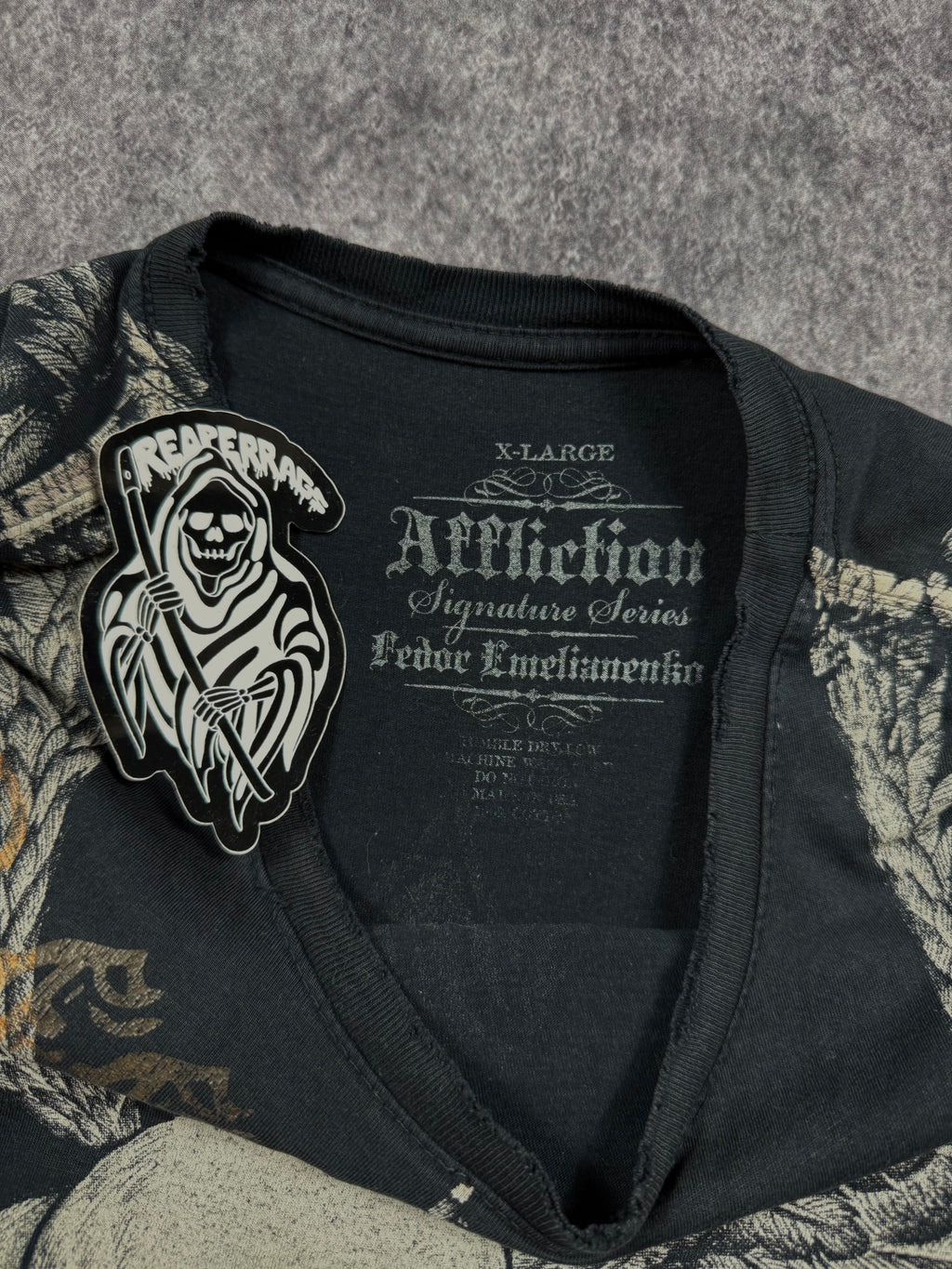 (rare) 2000s affliction x fedor shirt (XL)