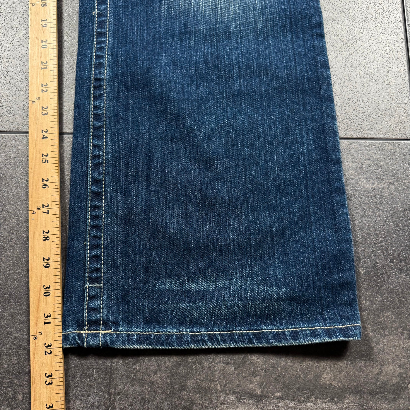 (rare) Deadstock 2000s Artful Dodger Jeans (38x32)