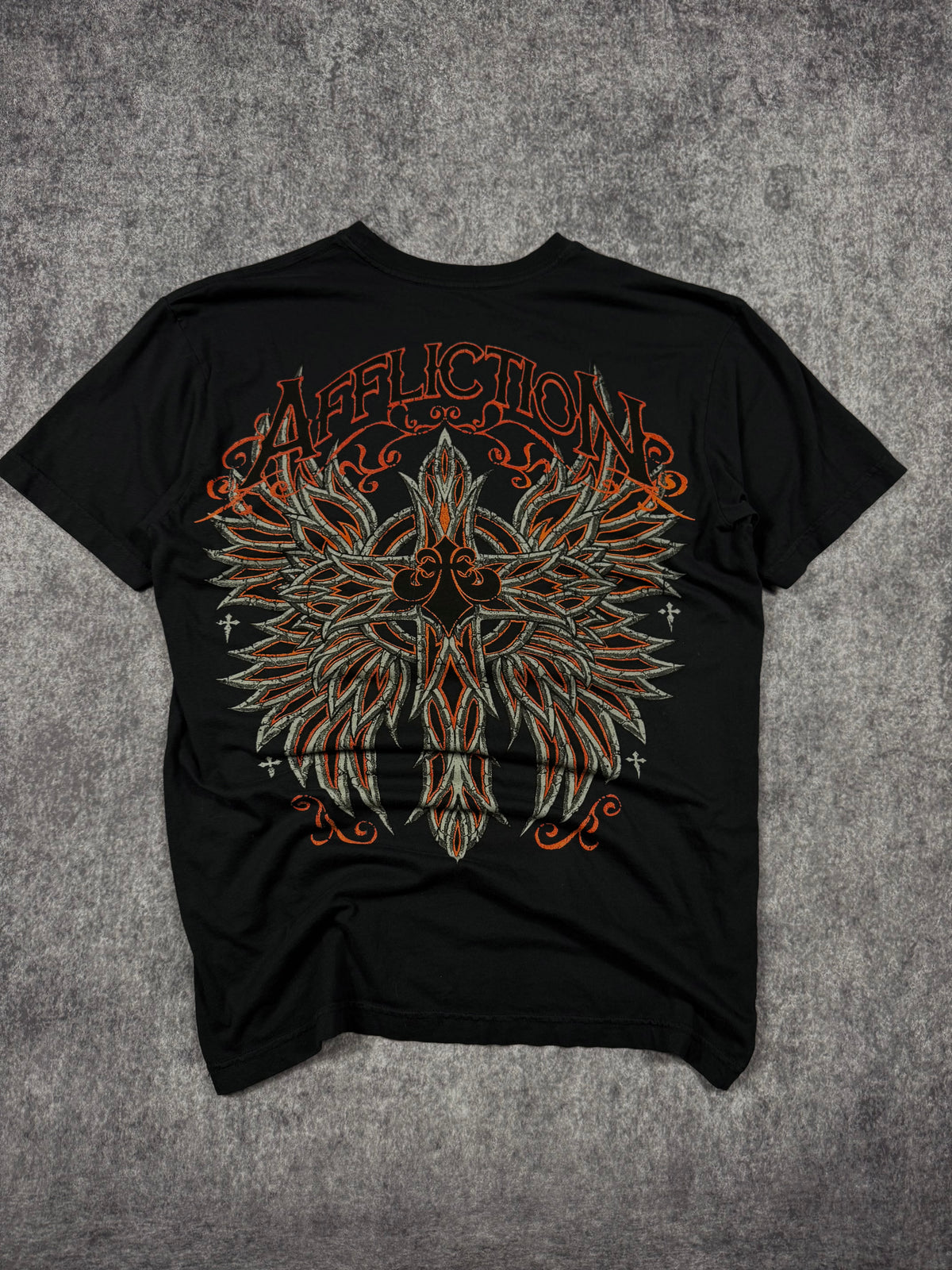 (rare) 2000s affliction shirt (L)