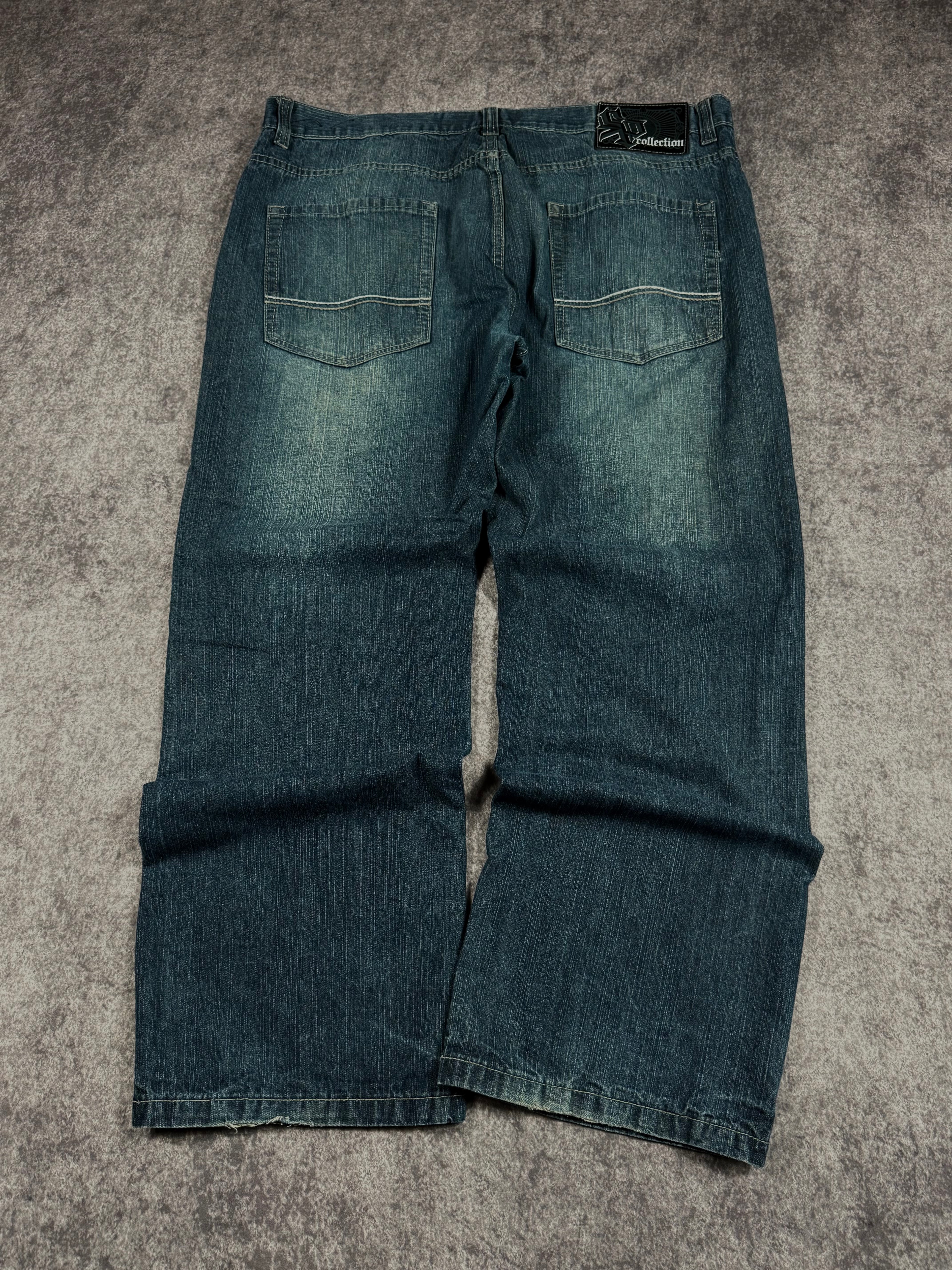 (rare) 2000s southpole jeans (42x30)