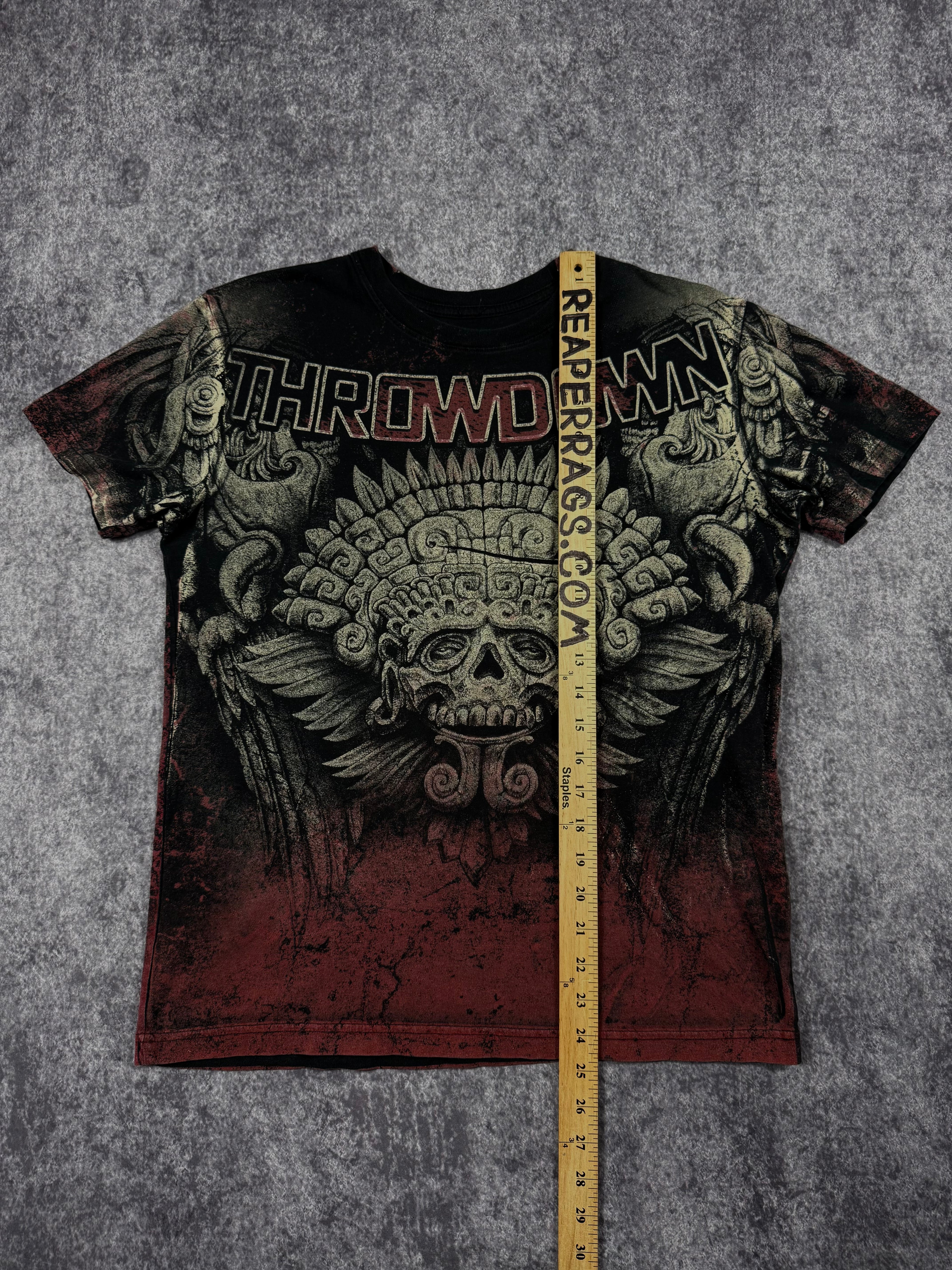 (rare) 2000s throwdown shirt (S)