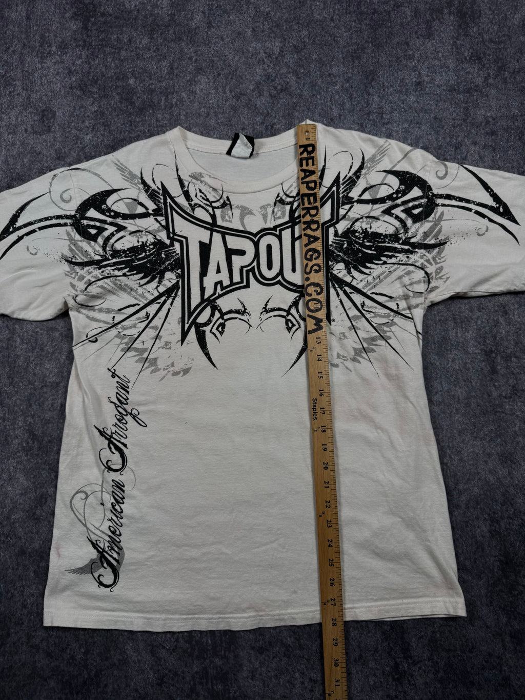 (rare) 2000s tapout shirt (M)