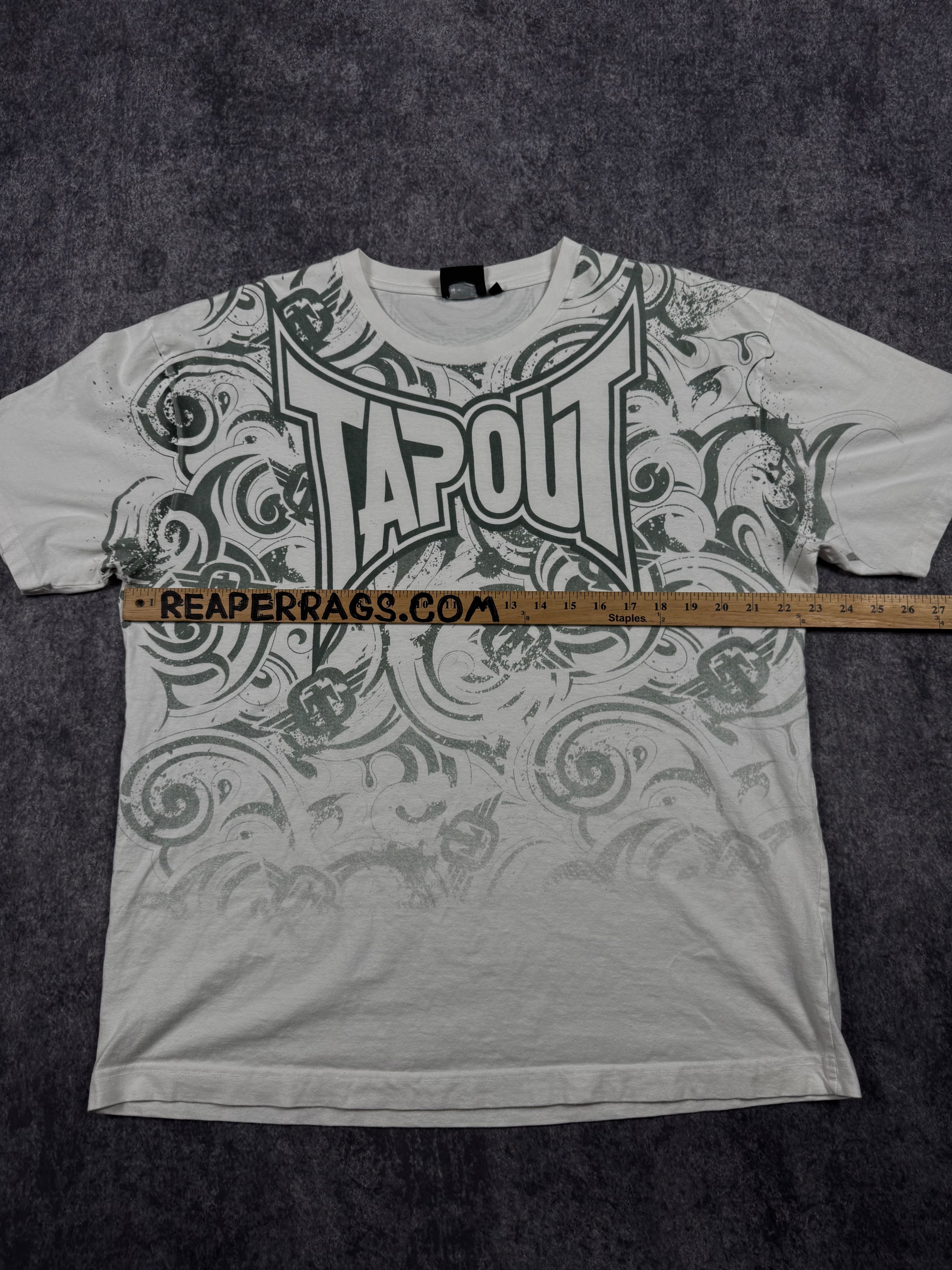 (rare) 2000s tapout shirt (XL)