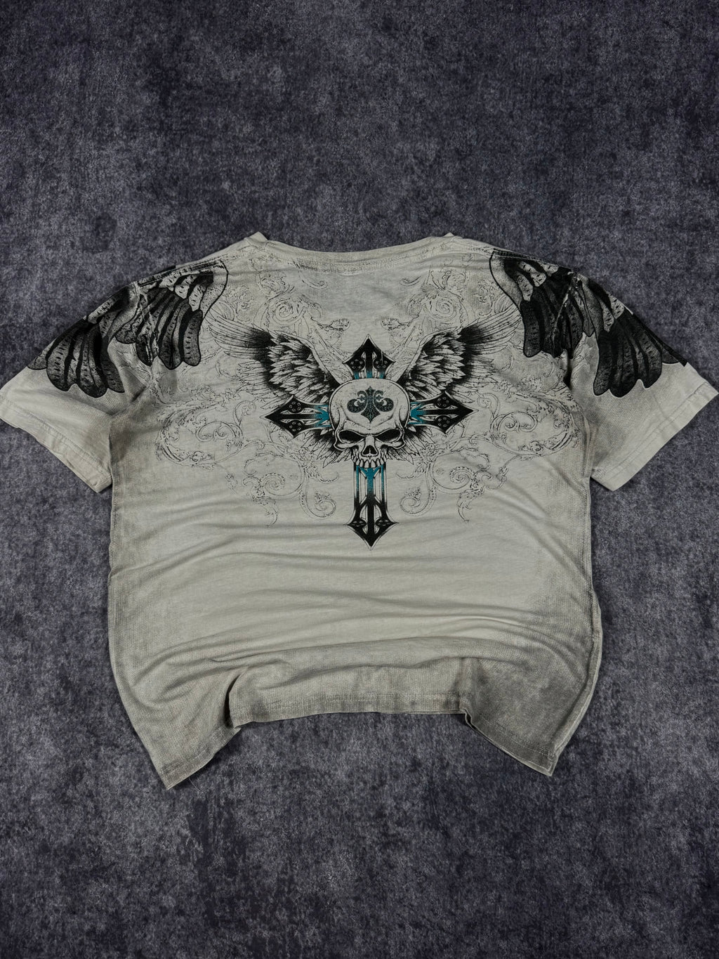 (rare) 2000s xavier shirt (M)
