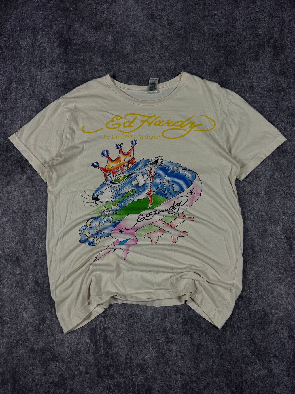 (rare) 2000s ed hardy shirt (L)