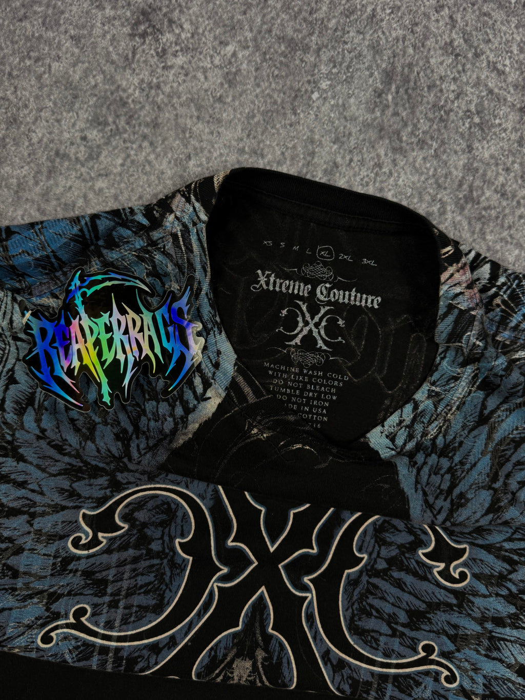 (rare) 2000s xtreme couture shirt (L)
