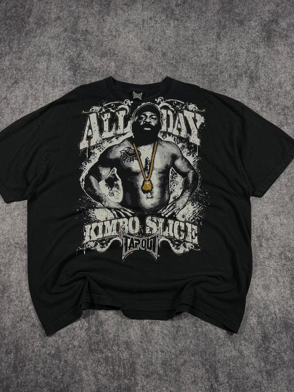 (rare) 2000s tapout x kimbo slice shirt (XXXL)