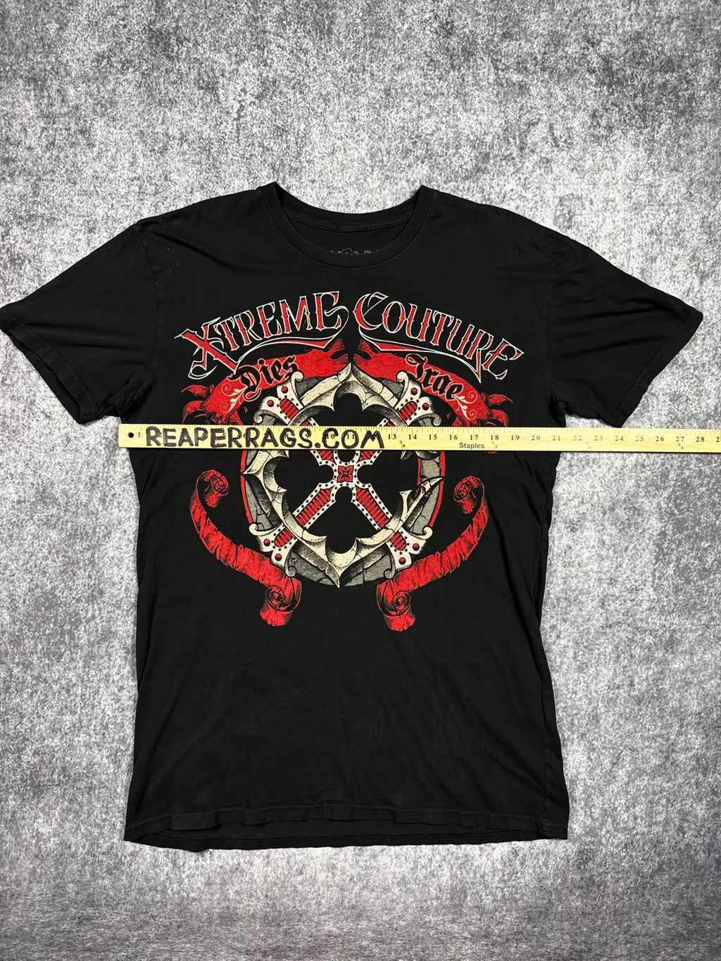(rare) 2000s xtreme couture shirt (L)