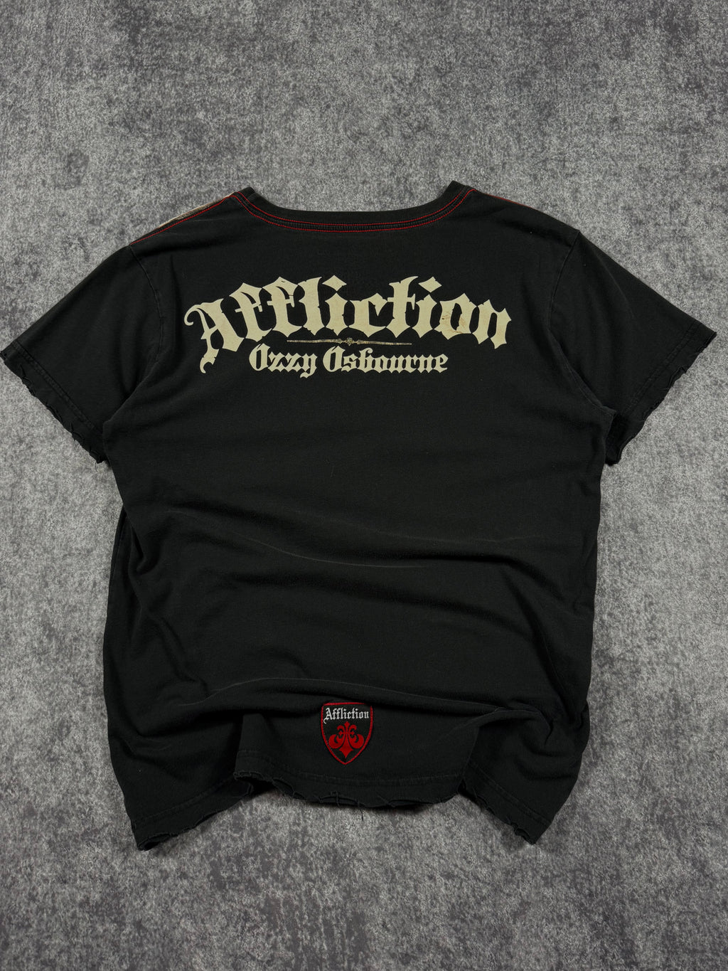 (rare) 2000s affliction x ozzy osbourne chrome shirt (M)