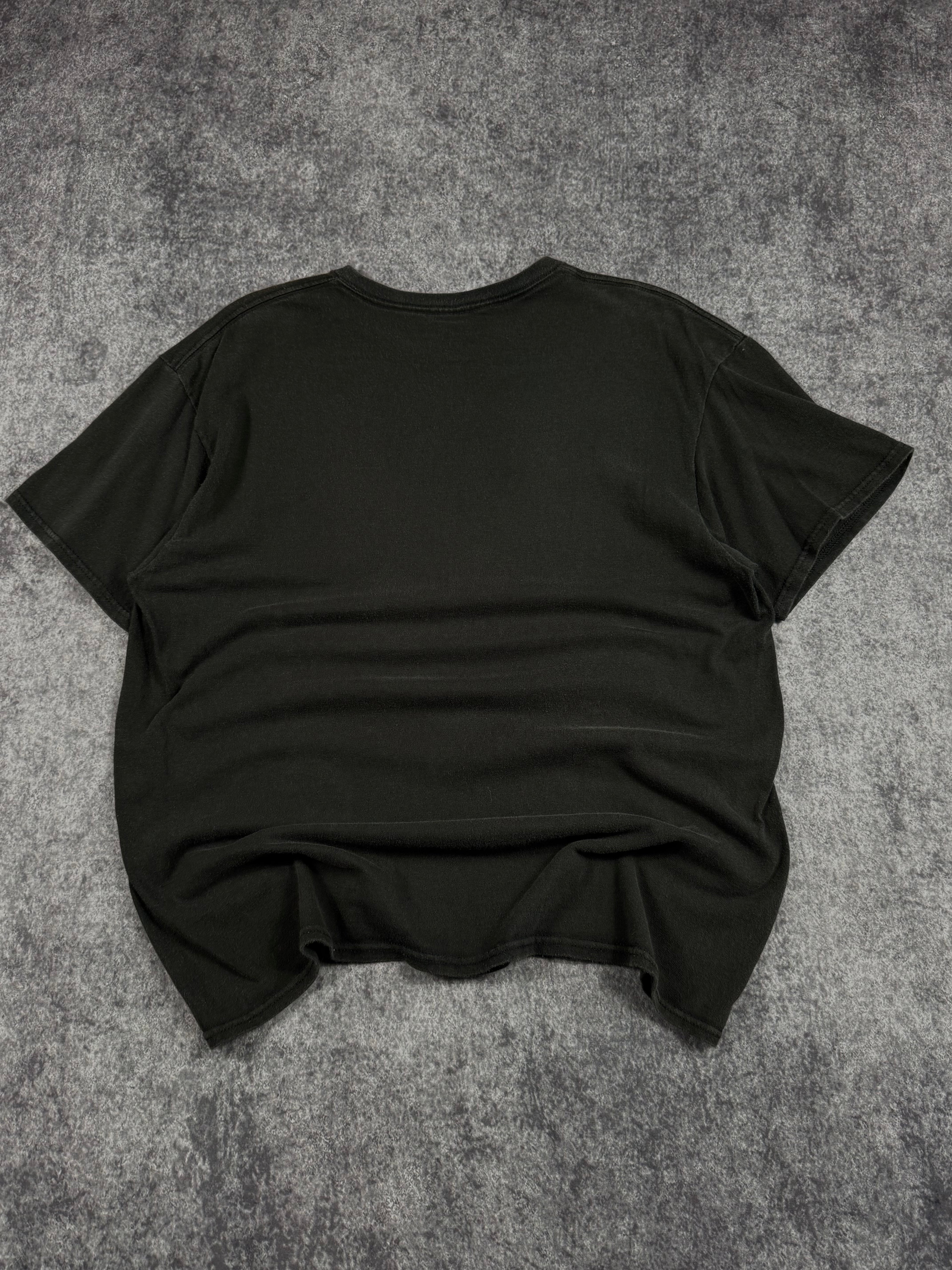 (rare) 2000s winged shirt (M)