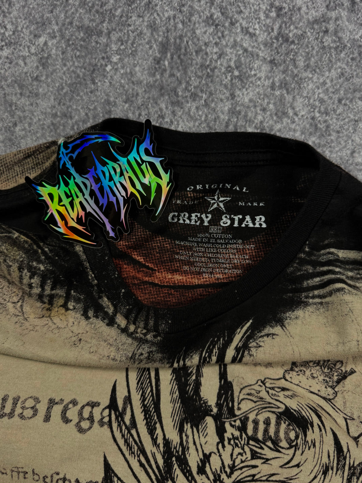 (rare) 2000s grey star shirt (XL)