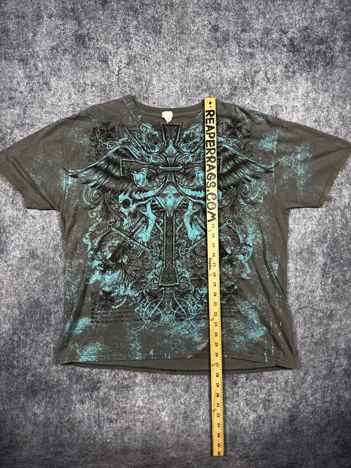 (RARE) 2000S WINGED CROSS SHIRT (XL)
