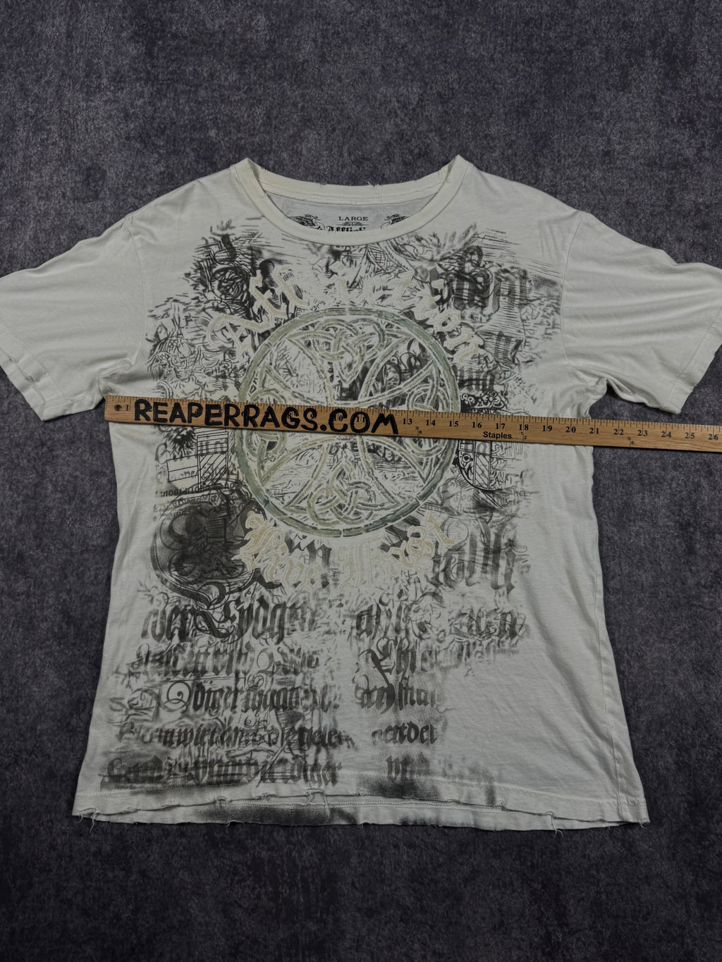 (rare) 2000s affliction shirt (L)