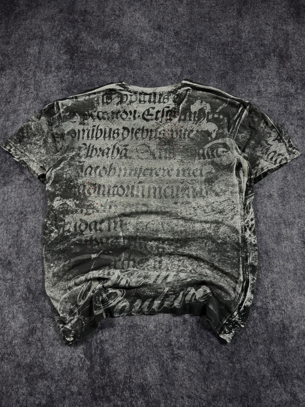 (rare) 2000s xtreme couture chrome shirt (L)
