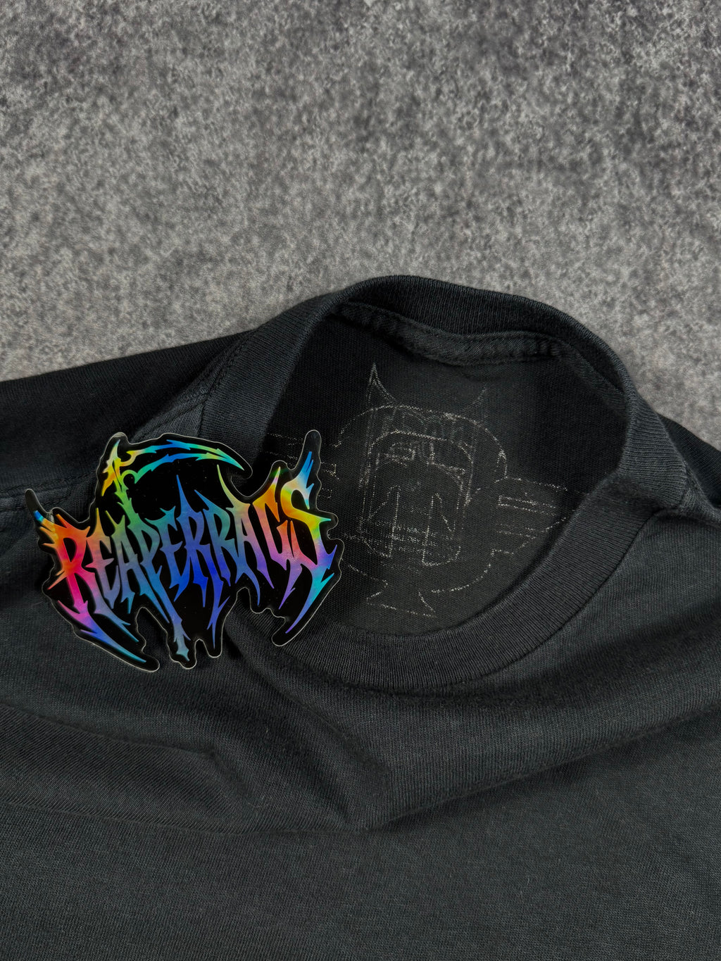 (rare) 2000s tapout chrome shirt (S)