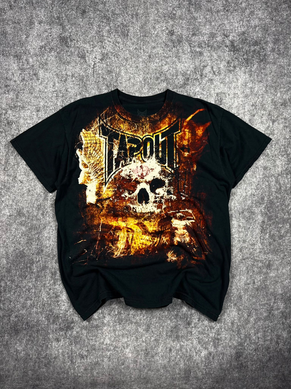 (RARE) 2000S TAPOUT SHIRT (L)