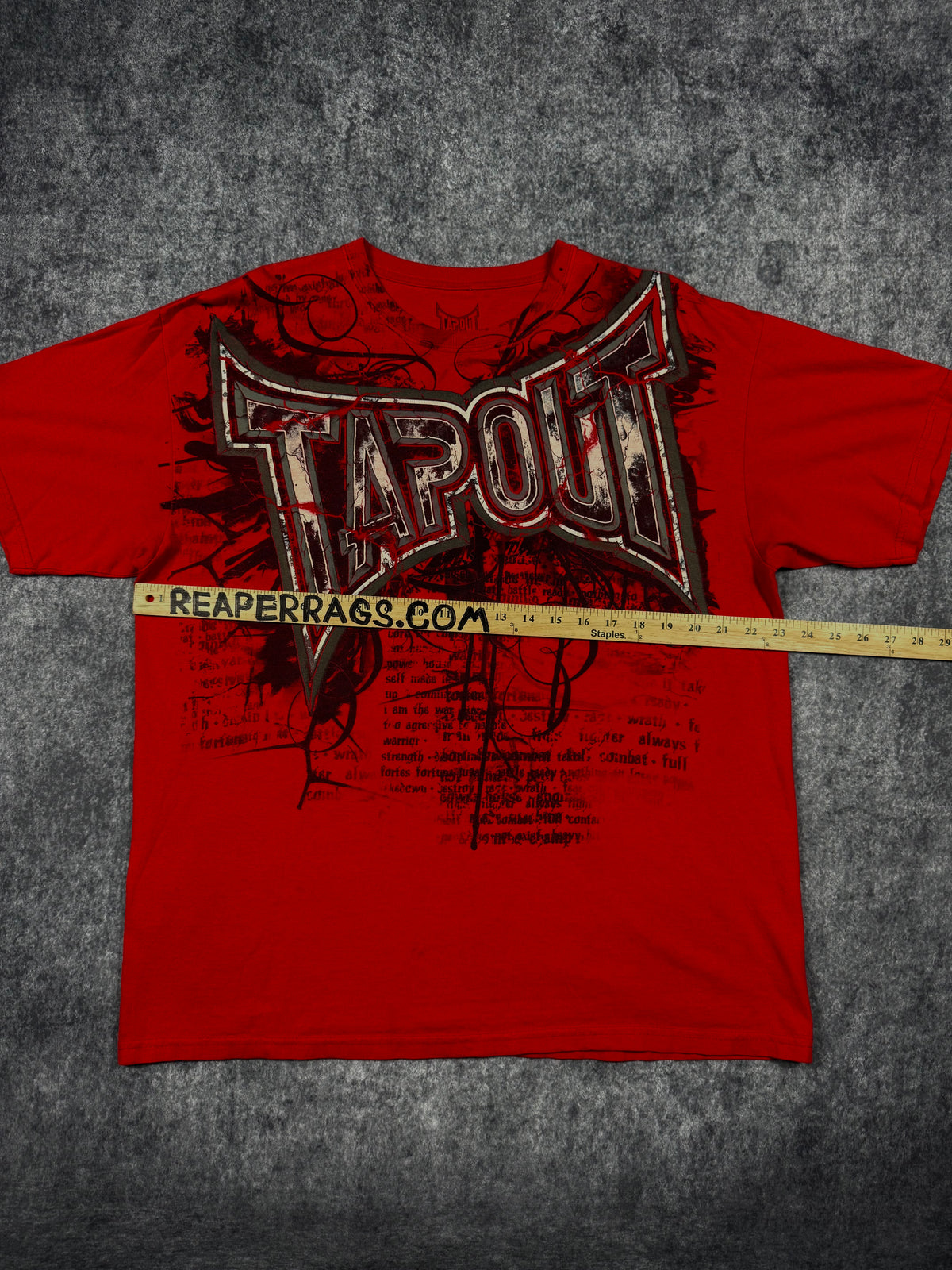 (rare) 2000s tapout shirt (XL)