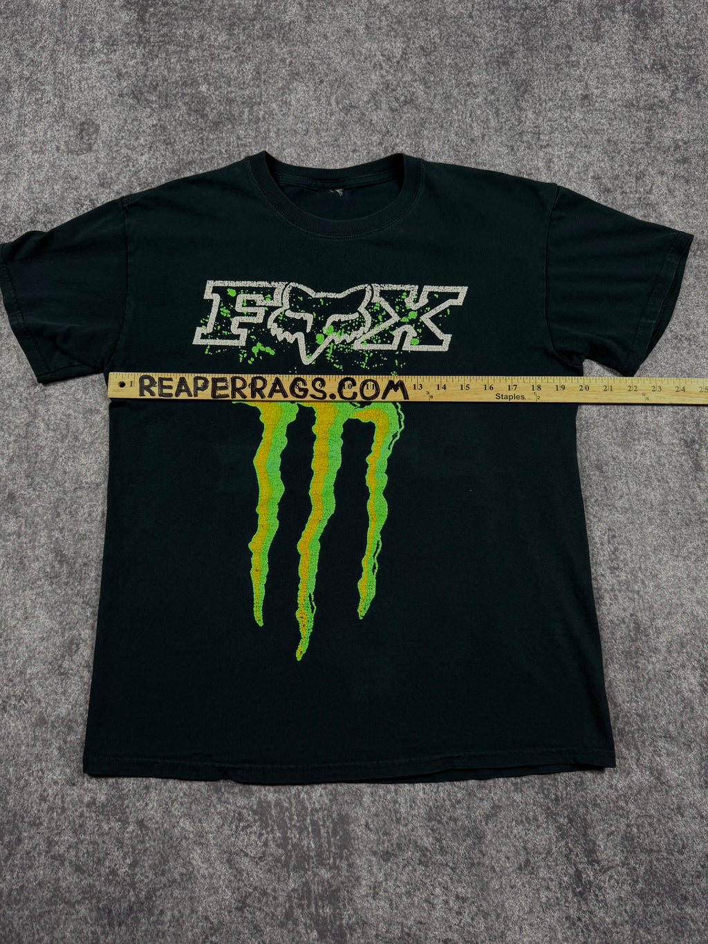 (rare) 2000s monster energy x fox racing shirt (M)