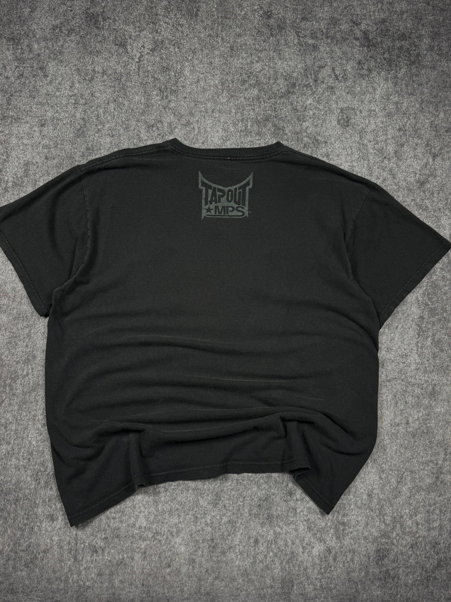 (rare) 2000s tapout shirt (L)
