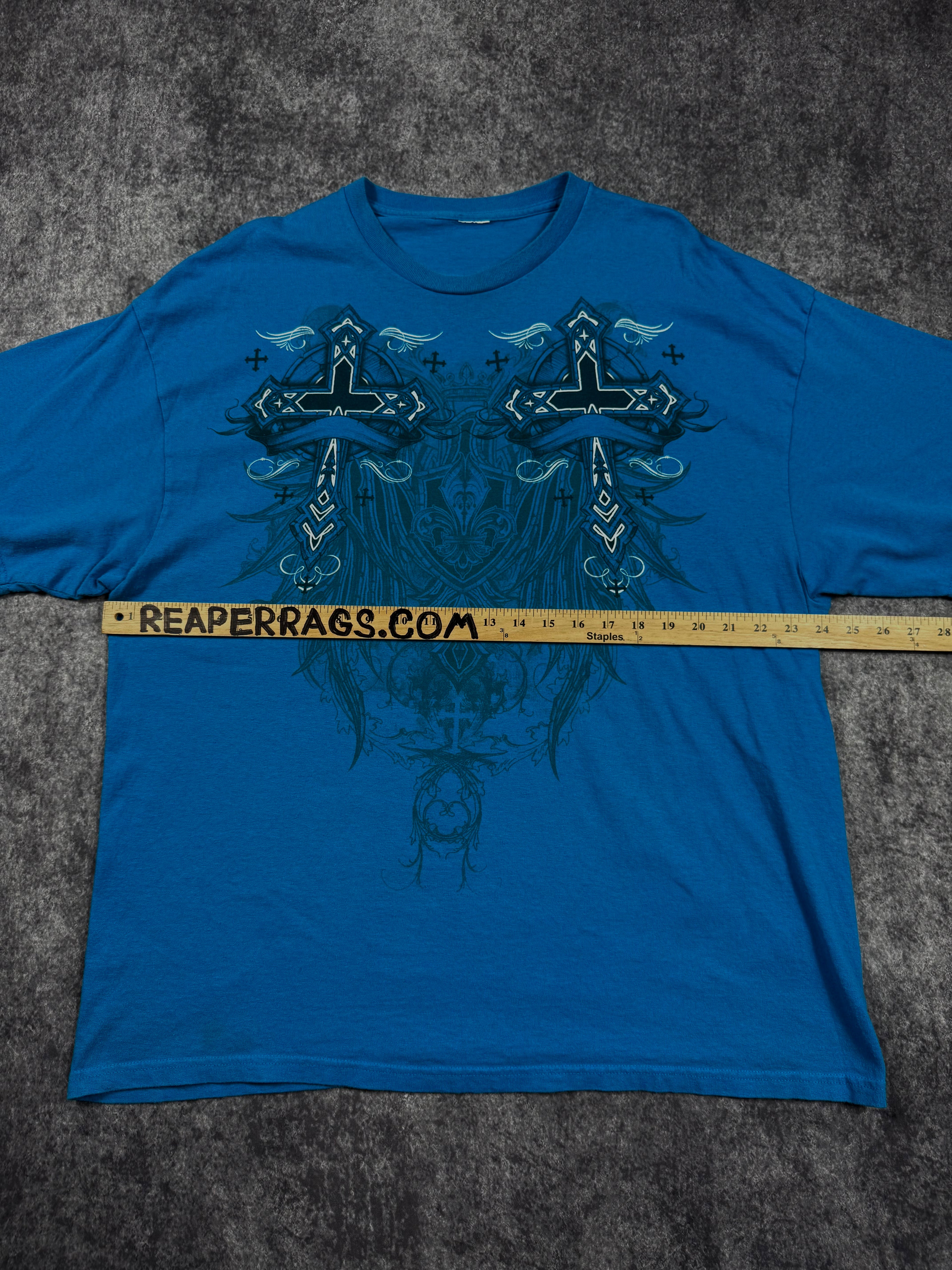 (rare) 2000s cross shirt (XL)