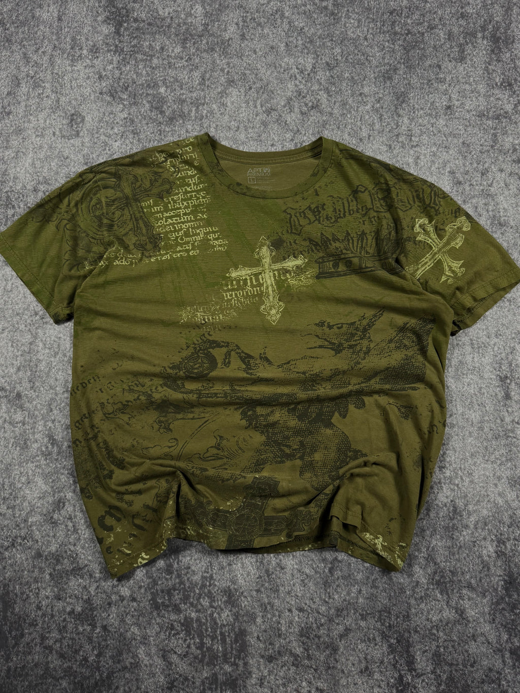 2000s apt 9 shirt (L)
