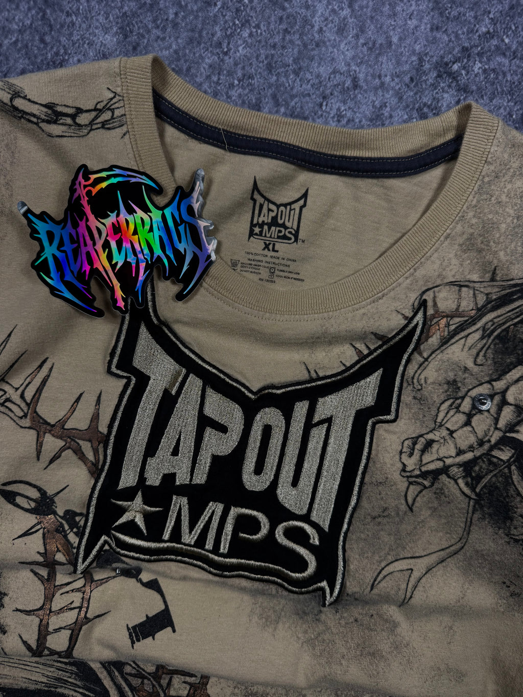 (rare) 2000s tapout chrome shirt (XL)