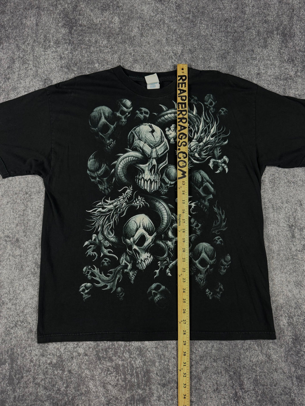 2000s skull shirt (XL)