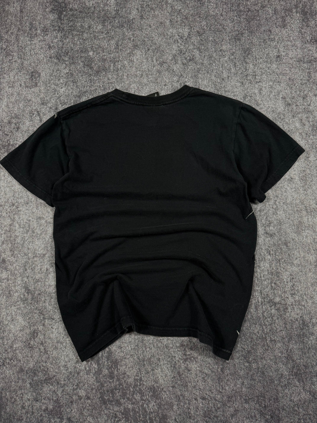 (rare) 2000s tapout shirt (S)