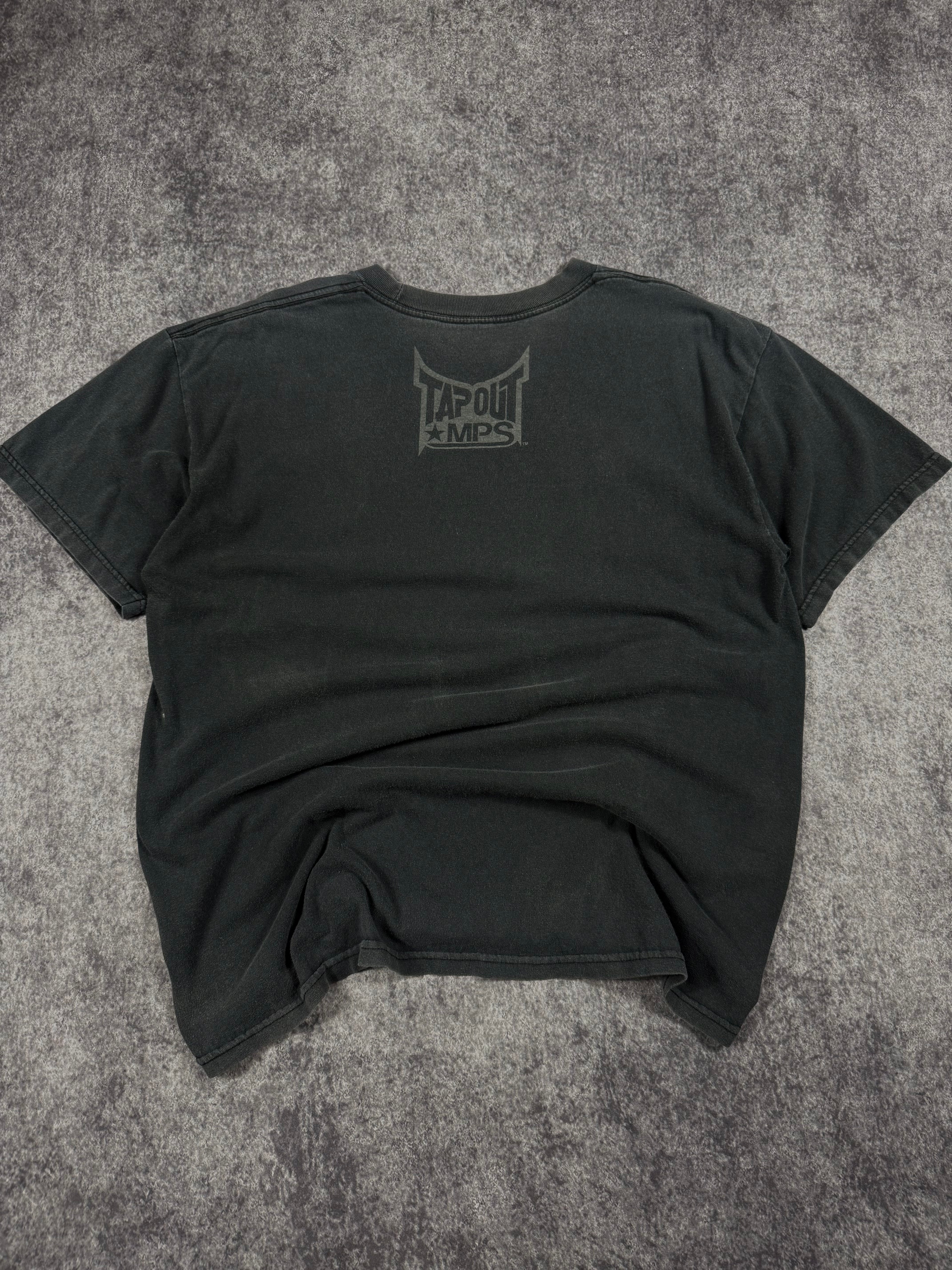 (rare) 2000s tapout shirt (L)