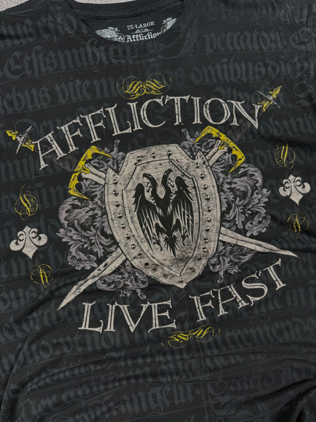 (rare) 2000s affliction studded shirt (XXL)