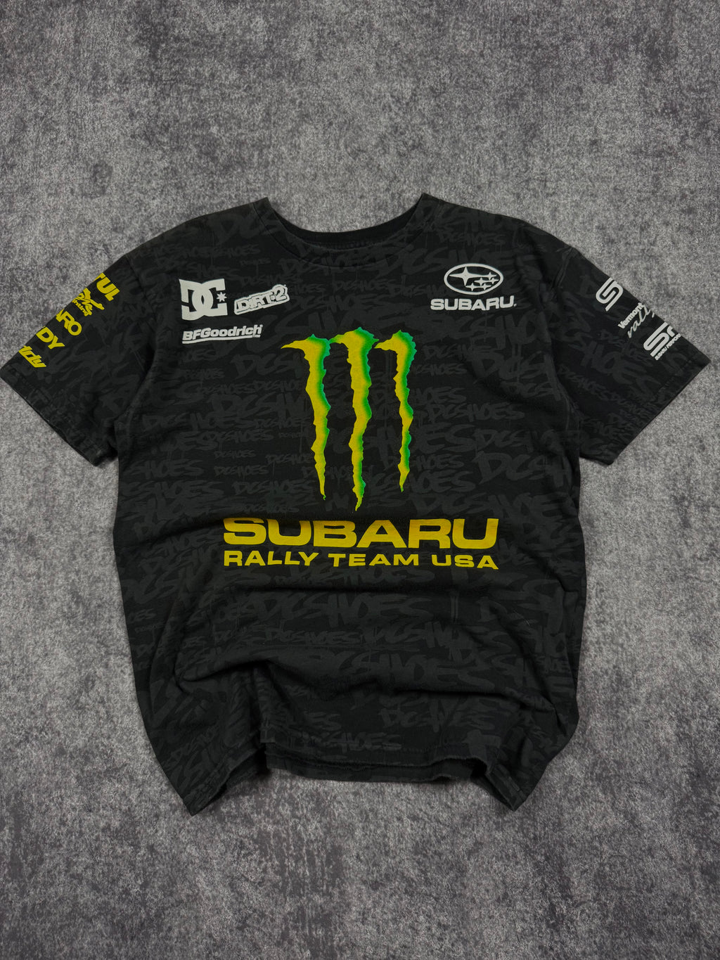(rare) 2000s monster energy x dc shoes x ken block x subaru shirt (M)