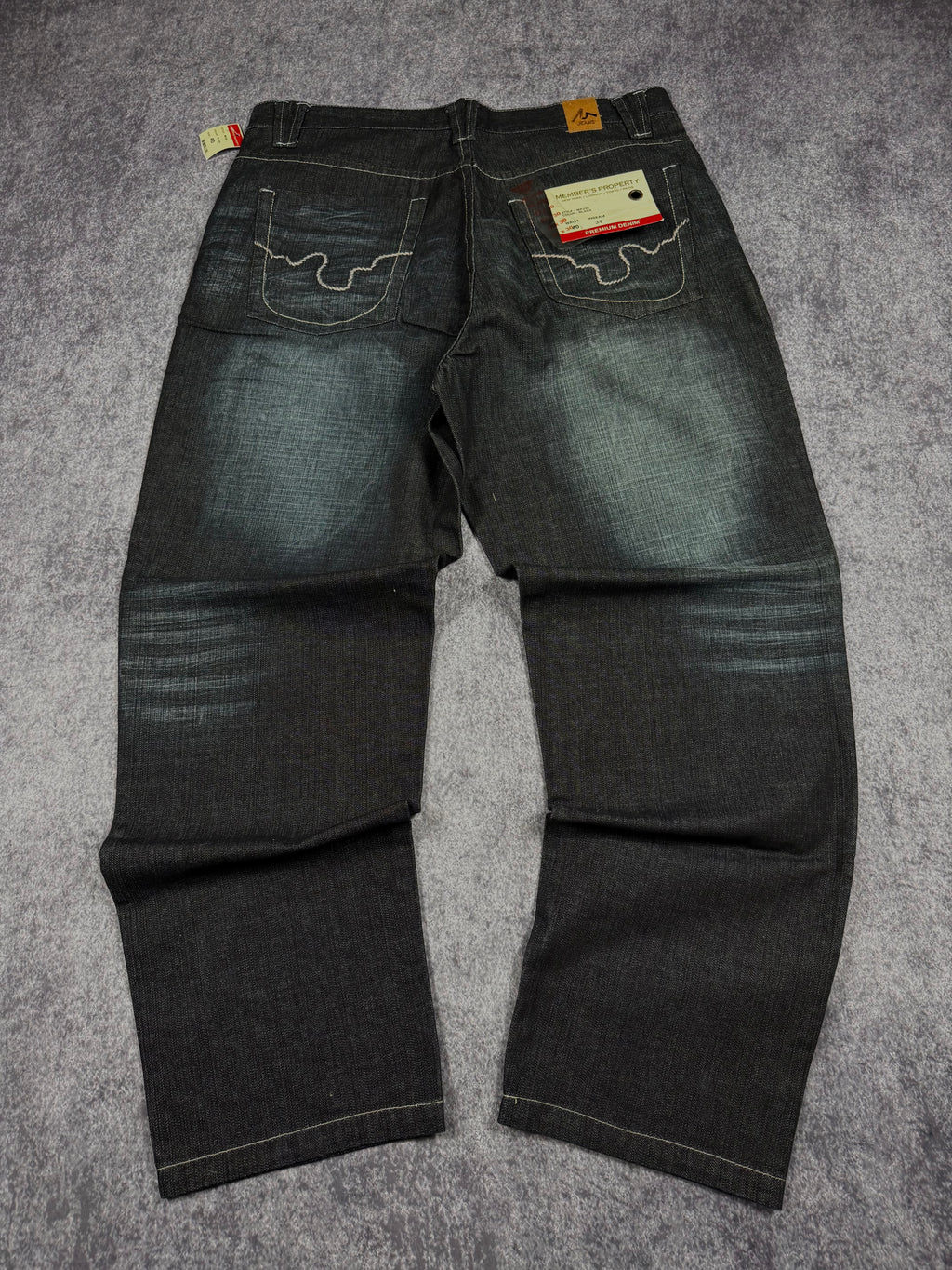 (rare) deadstock 2000s members property jeans (40x33)