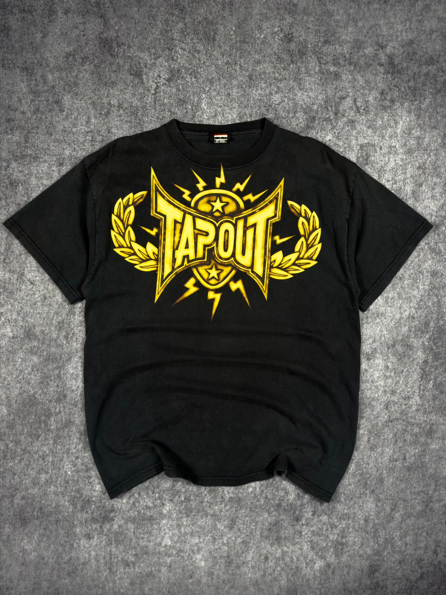 2000s TAPOUT SHIRT (M)