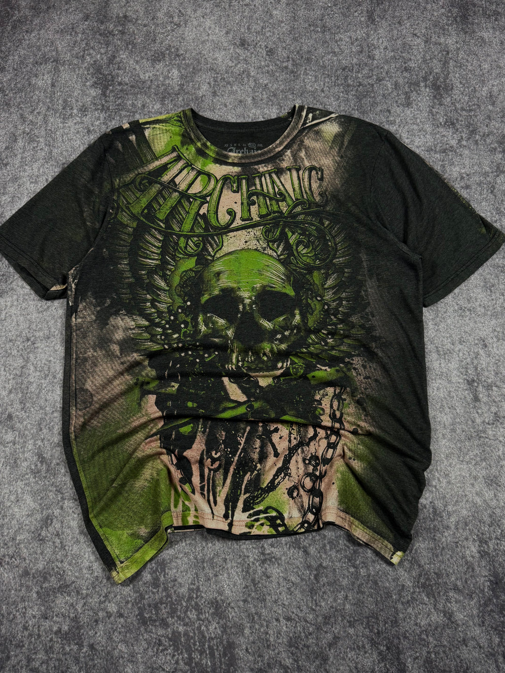 (rare) 2000s archaic shirt (XL)