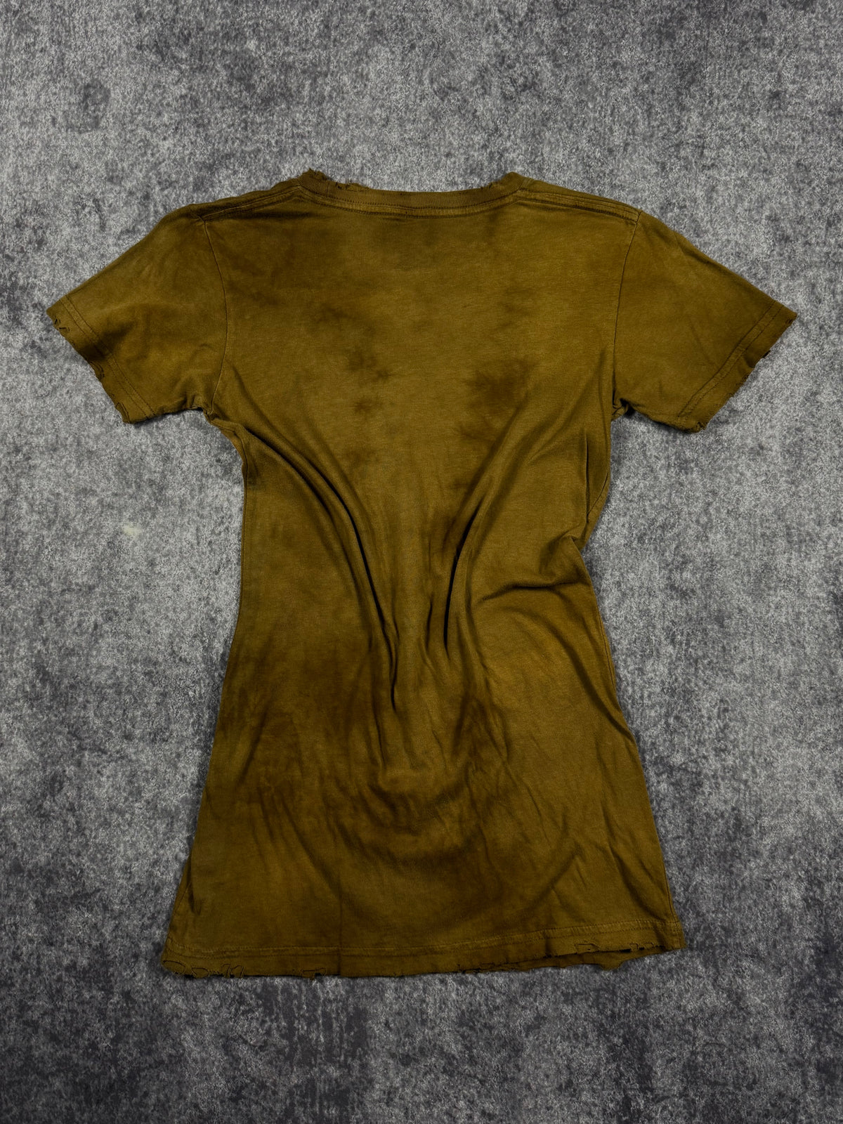 (rare) women’s 2000s sinful x affliction shirt (M)