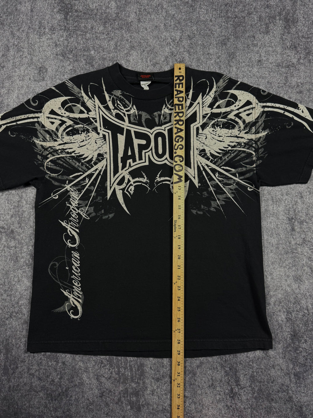 (rare) 2000s tapout shirt (XL)