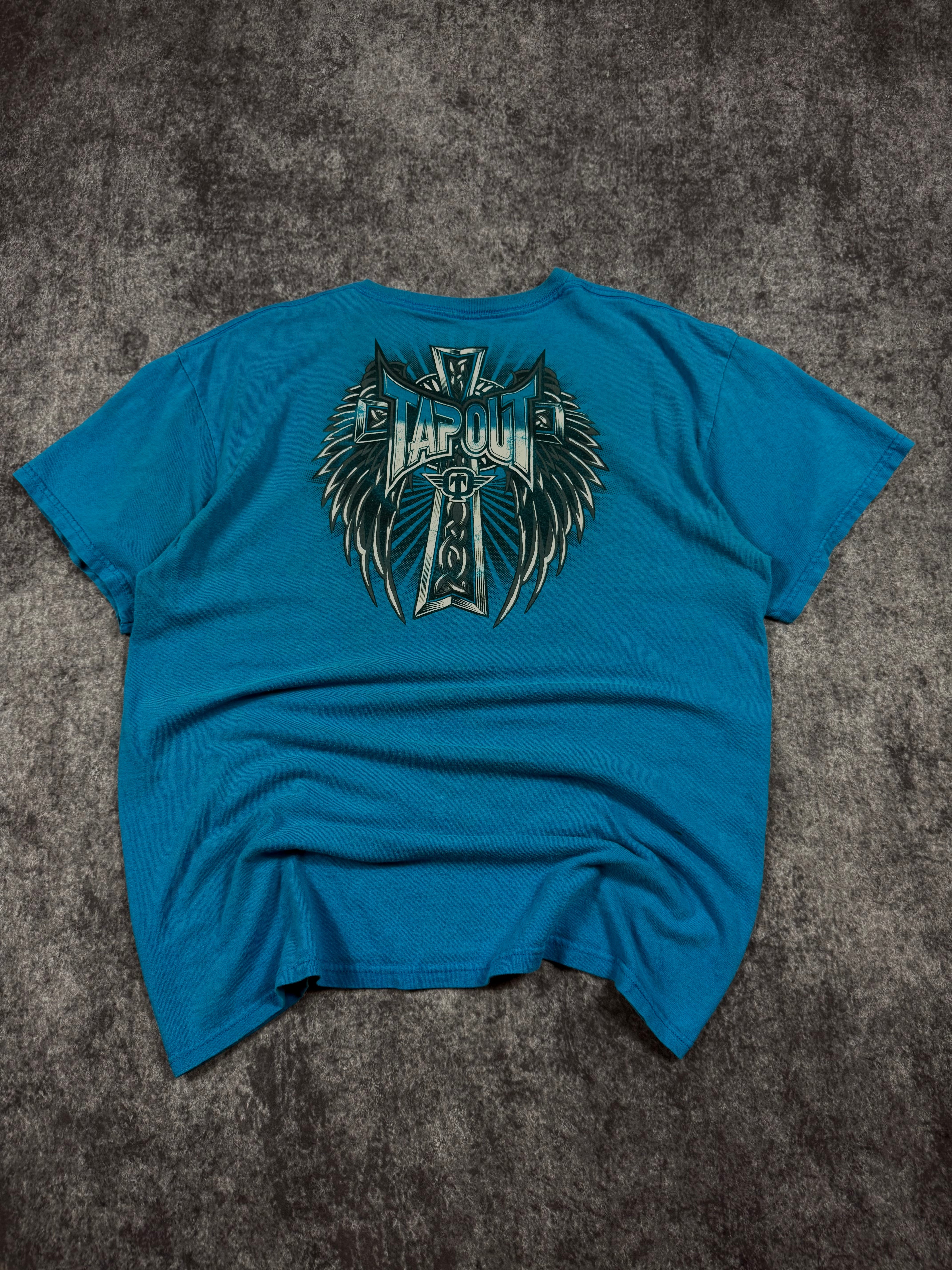 (rare) 2000s tapout shirt (L)