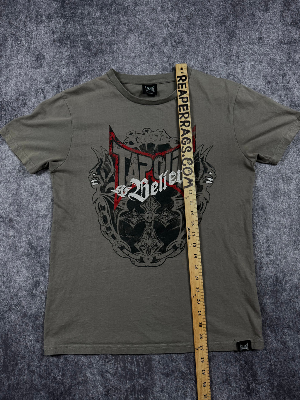 2000s tapout shirt (M)