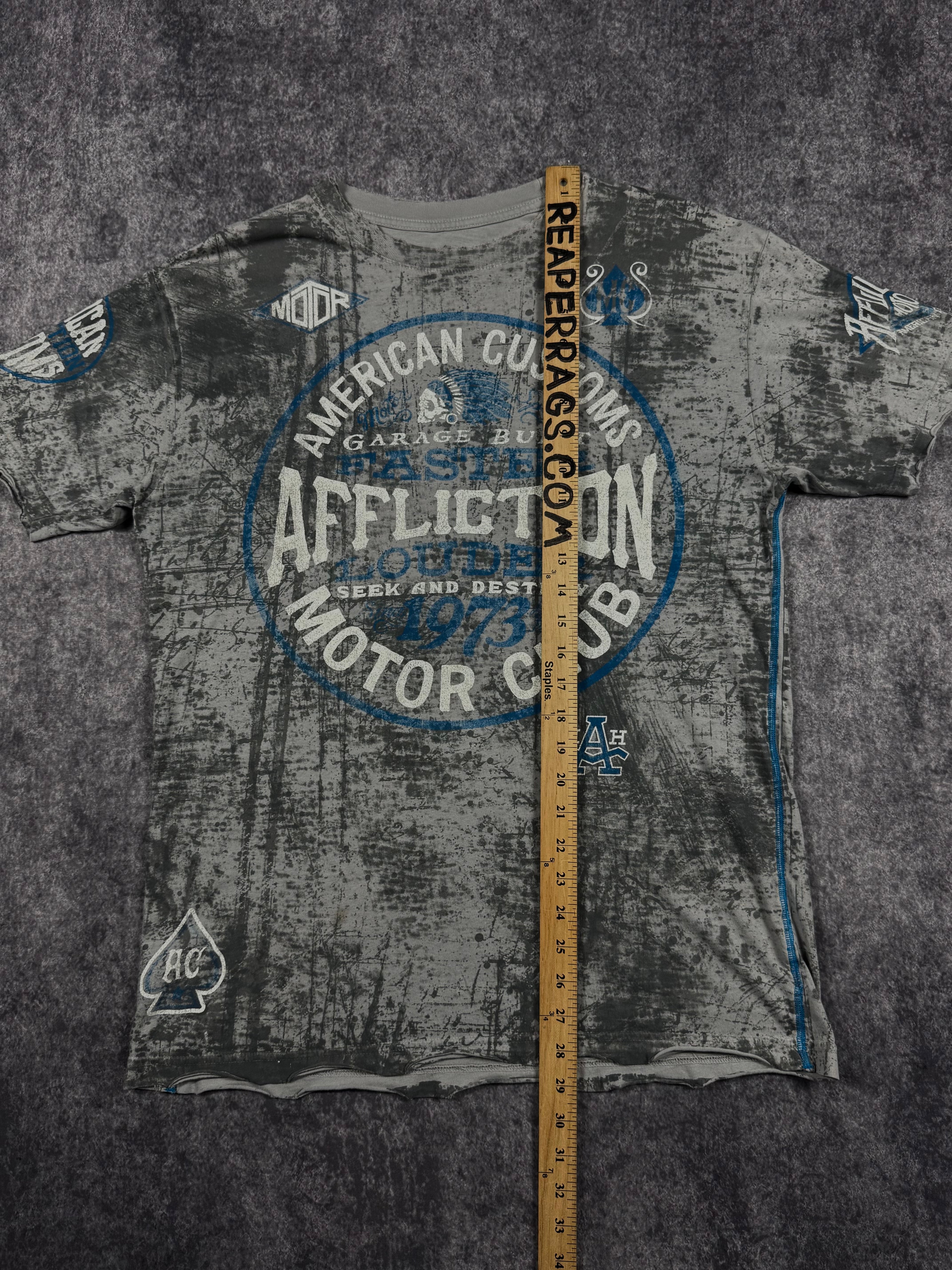 2000s reversible affliction shirt (L)