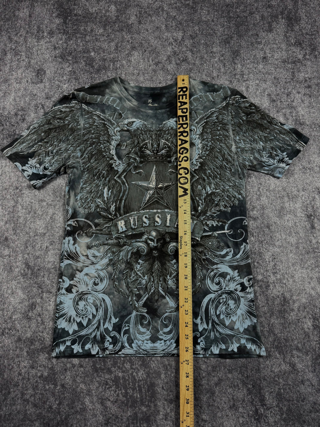 (rare) 2000s krasar shirt (XS)