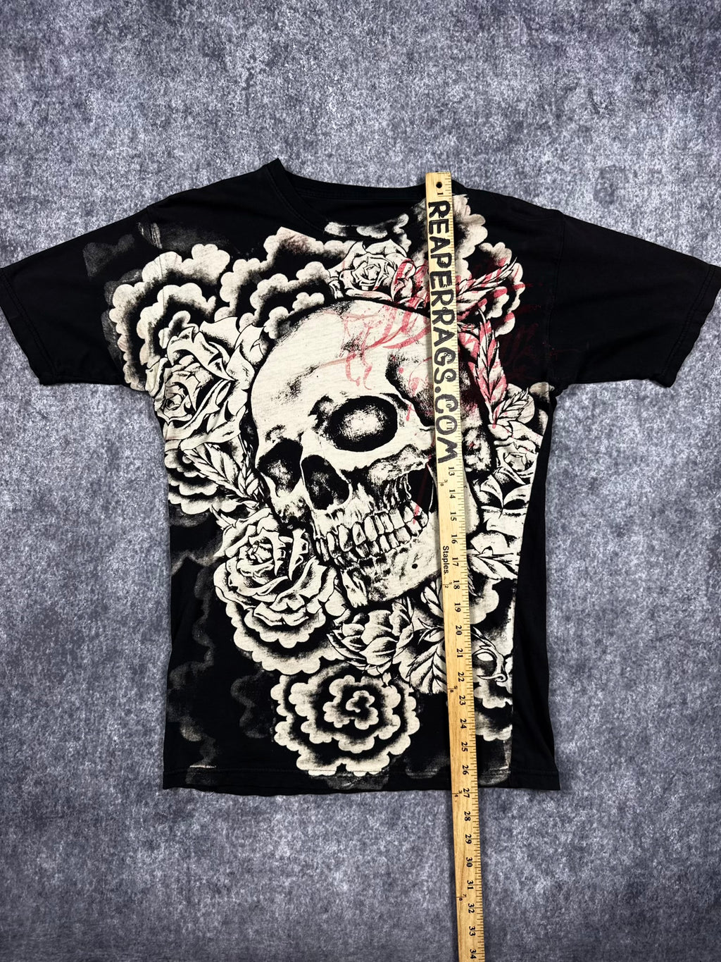 (RARE) 2000S XTREME COUTURE SHIRT (S)